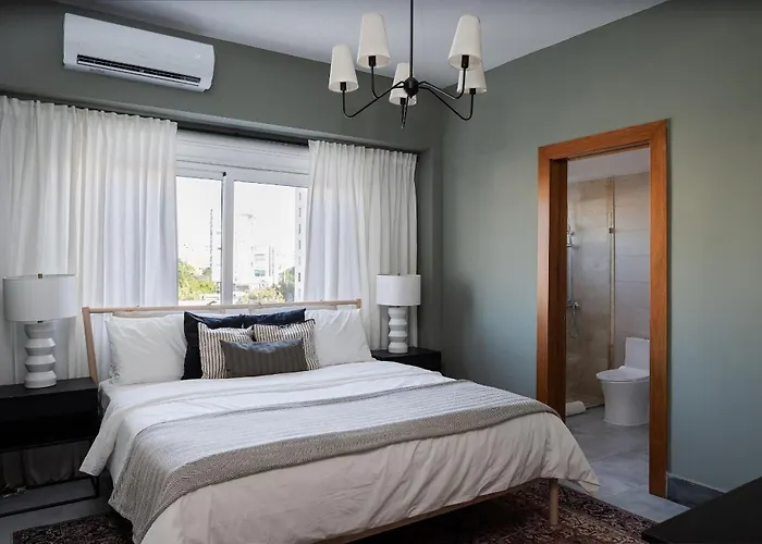 9+Ocho Suites By Yellowkey